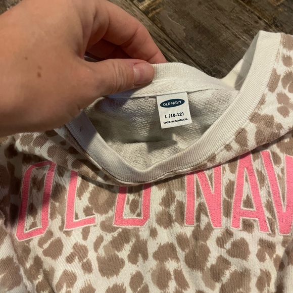 Old Navy Leopard Print Kids Top Size 10/12 - Picture 2 of 2
